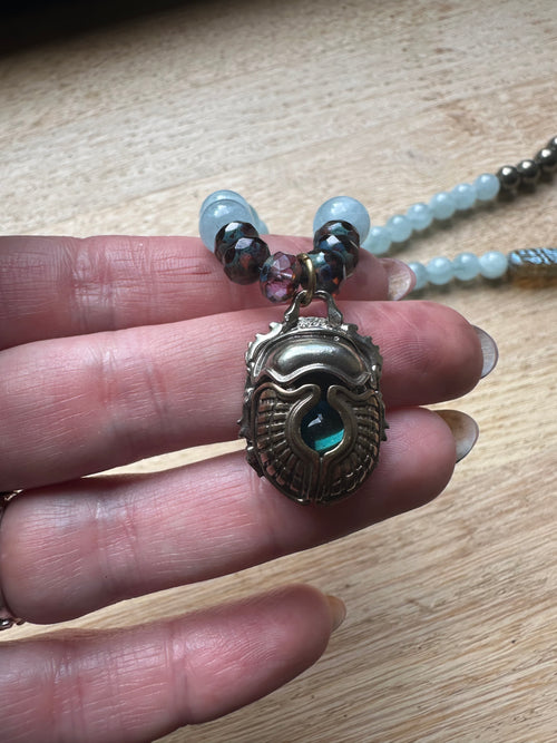 Collier Initiatique Collection 𓆣 Les Prêtresses du Nil — Héritage d’Isis 𓆣